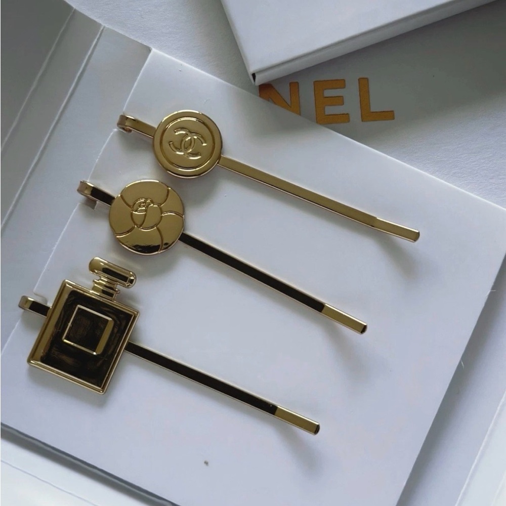 Chanel Beaute Gold Hair Pins Set of 3 - Picture 5 of 5